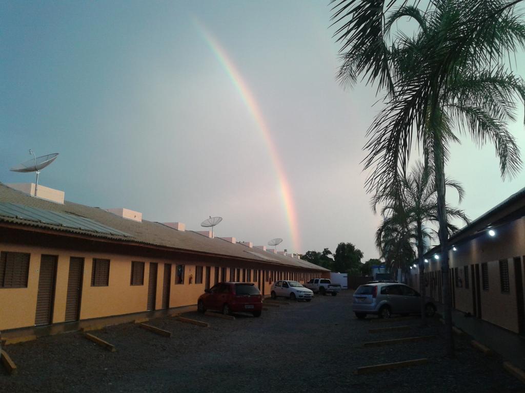 Hotel Veredas Três Lagoas エクステリア 写真